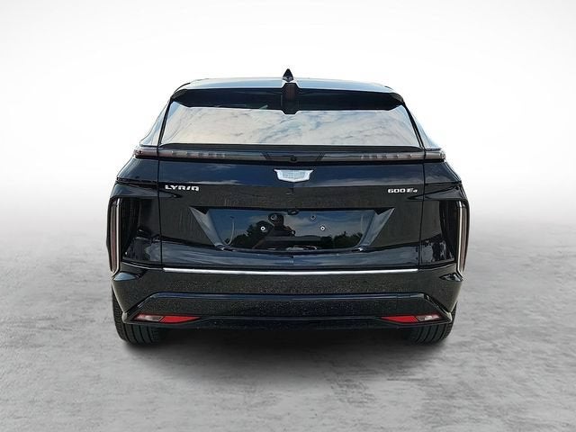 2024 Cadillac LYRIQ Luxury 3