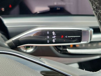 2024 Cadillac LYRIQ Luxury 3