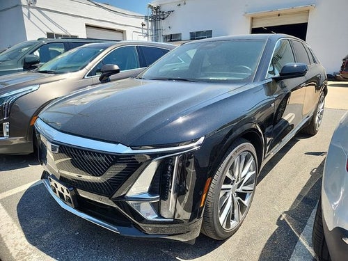 2024 Cadillac LYRIQ Luxury 3