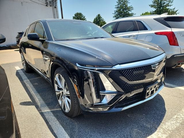 2024 Cadillac LYRIQ Luxury 3