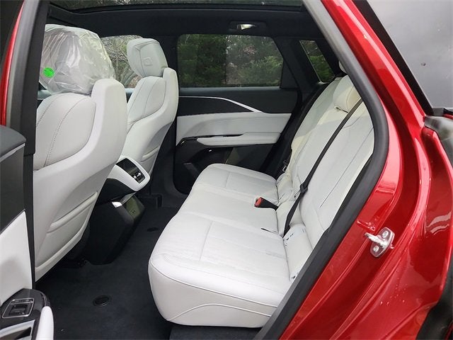 2025 Cadillac LYRIQ Sport 1