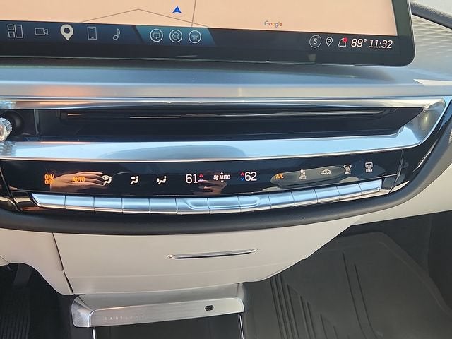 2024 Cadillac LYRIQ Sport 2