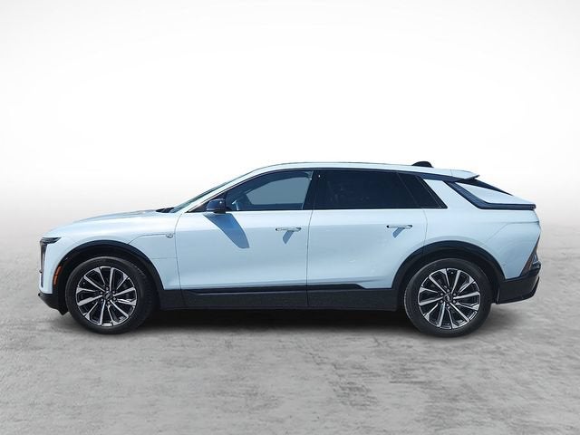 2024 Cadillac LYRIQ Sport 2