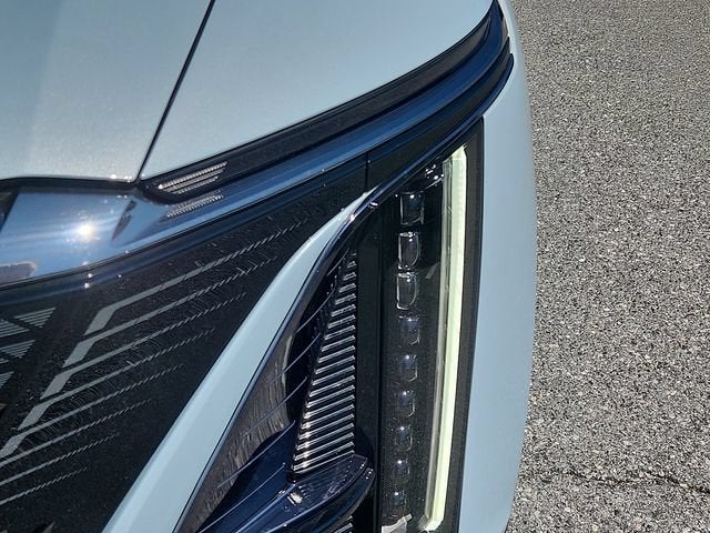 2024 Cadillac LYRIQ Sport 2