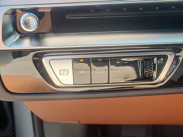 2027 Cadillac LYRIQ Signature Sport