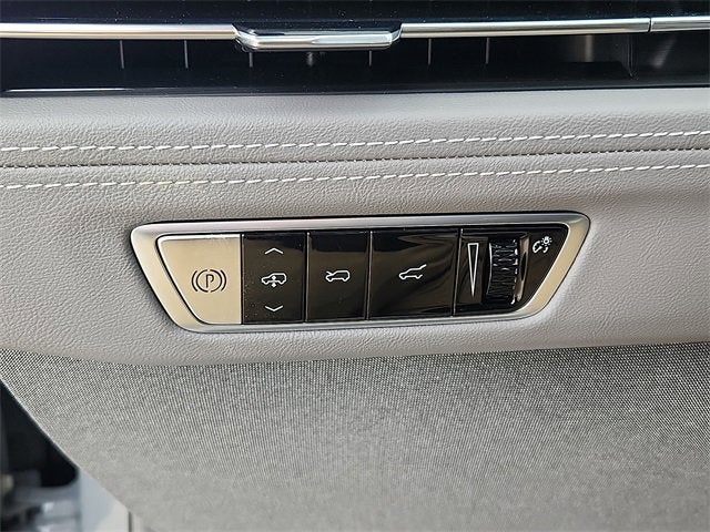 2026 Cadillac ESCALADE IQL Sport