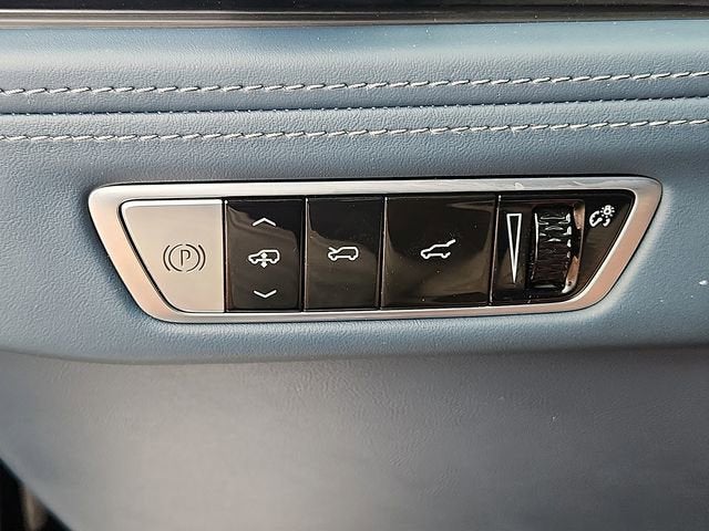 2026 Cadillac ESCALADE IQL Premium Sport