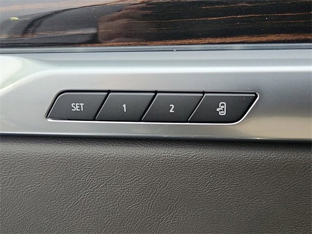 2025 Cadillac Escalade ESV Premium Luxury