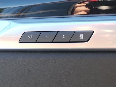 2025 Cadillac Escalade ESV Premium Luxury