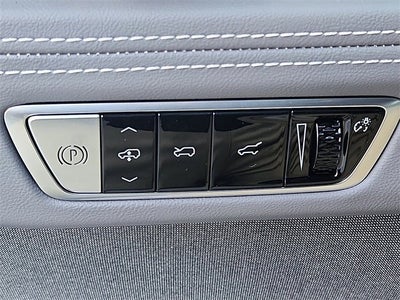 2025 Cadillac ESCALADE IQ Sport 1