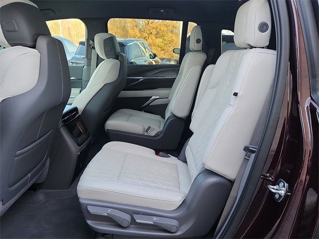 2025 Cadillac ESCALADE IQ Sport 1