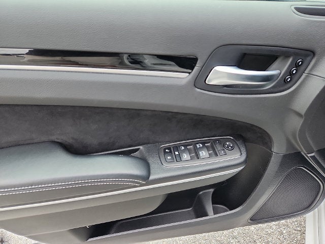 2023 Chrysler 300 300C