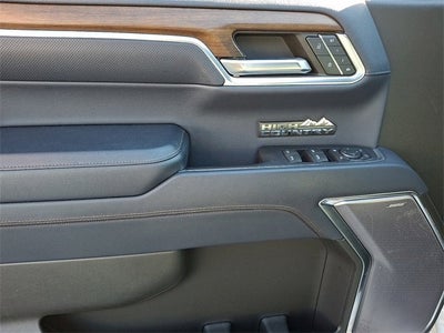 2022 Chevrolet Silverado 1500 High Country