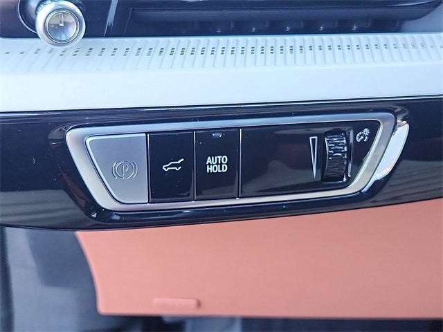 2026 Cadillac OPTIQ Premium Luxury