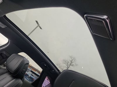 2025 Cadillac OPTIQ Luxury 2