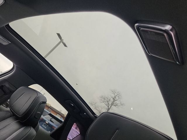 2025 Cadillac OPTIQ Luxury 2