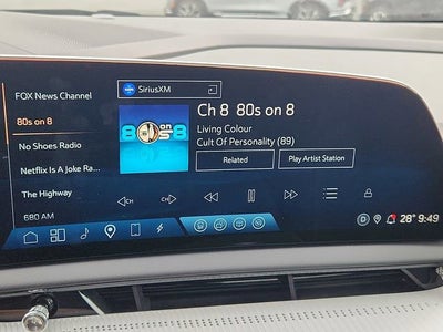 2025 Cadillac OPTIQ Luxury 2