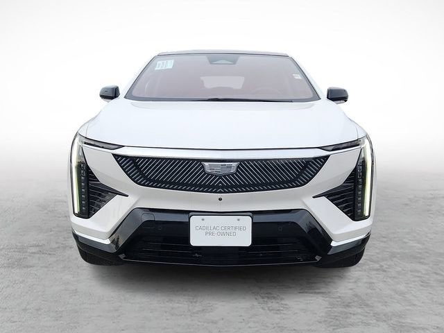 2025 Cadillac OPTIQ Luxury 2