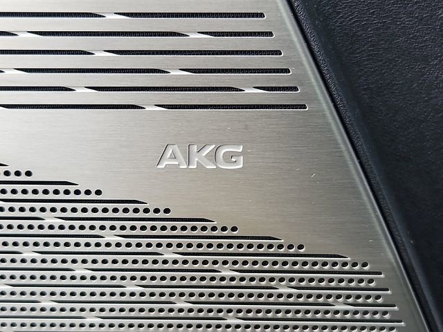 2025 Cadillac OPTIQ Luxury 2