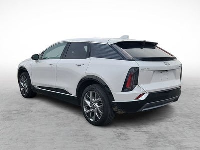 2025 Cadillac OPTIQ Luxury 2