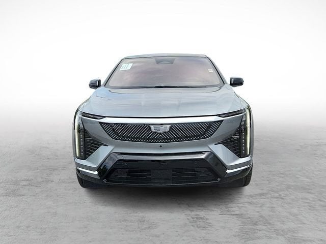 2025 Cadillac OPTIQ Luxury 2
