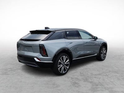 2025 Cadillac OPTIQ Luxury 2