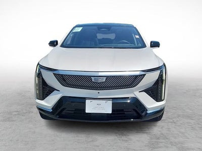 2025 Cadillac OPTIQ Luxury 2