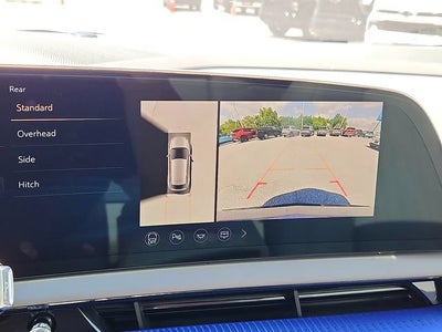 2025 Cadillac OPTIQ Luxury 2