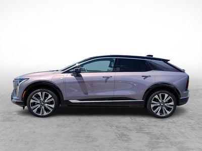 2025 Cadillac OPTIQ Luxury 2