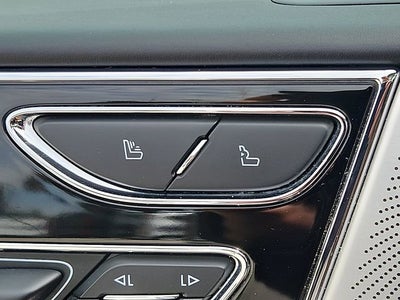 2022 Lincoln Navigator Black Label