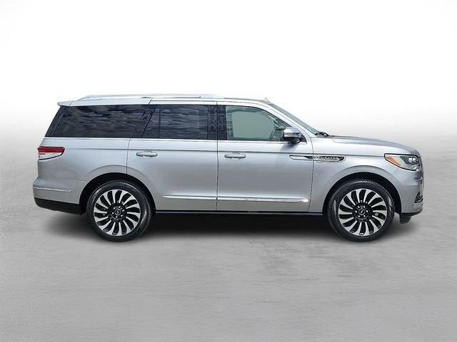 2022 Lincoln Navigator Black Label