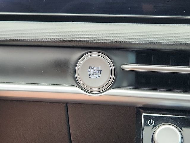 2025 Hyundai Santa Cruz SEL Activity
