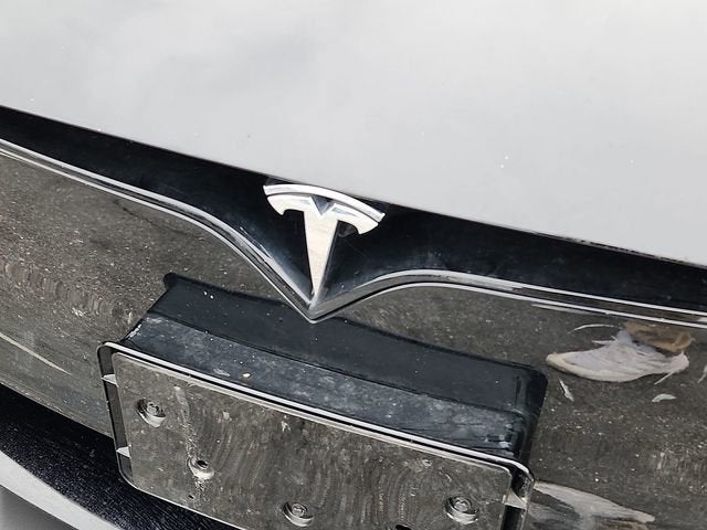 2022 Tesla Model S Base
