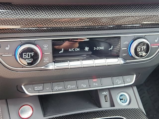 2024 Audi SQ5 Prestige TFSI quattro Tiptronic