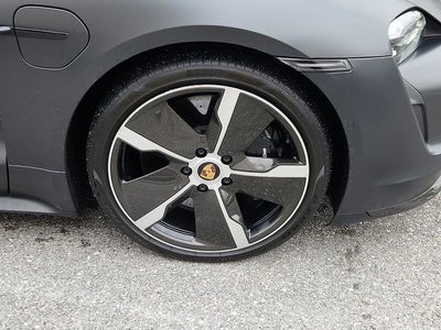 2022 Porsche Taycan Turbo