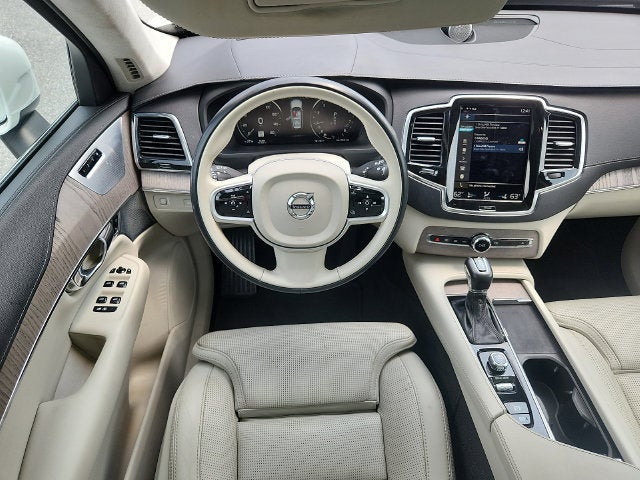 2021 Volvo XC90 T6 Inscription 7 Passenger