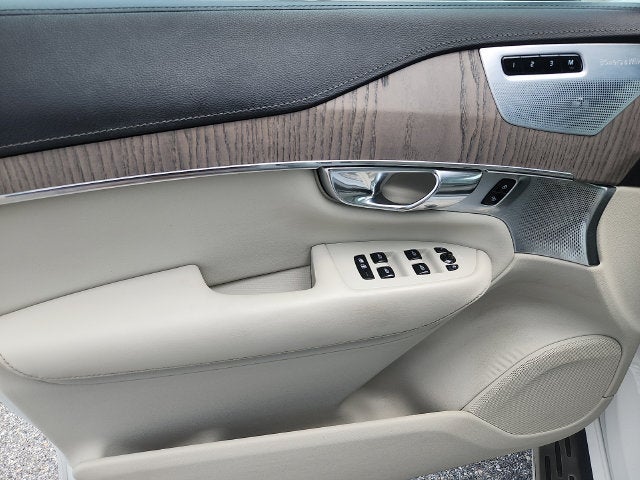 2021 Volvo XC90 T6 Inscription 7 Passenger