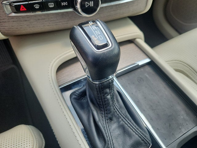 2021 Volvo XC90 T6 Inscription 7 Passenger
