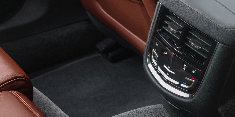 Rear seat climate control panel in Cadillac CTS